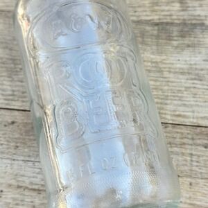 A&W Root Beer Glass Bottle 16oz Clear Excellent Vintage Embossed 1979 Metal Cap